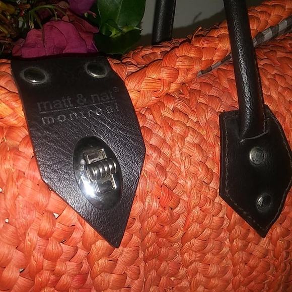 Matt & Nat Vegan Straw Purse Handbag Coral - Picture 2 of 7